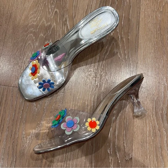 Larroudé x Gabriela Noelle: Garden Mule Deco - Picture 5 of 11